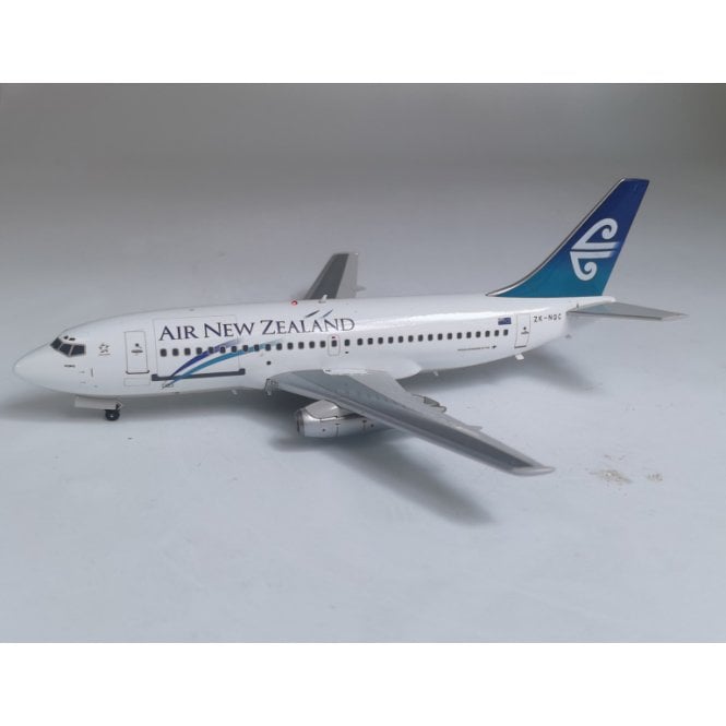1:200 Boeing 737-200 Air New Zealand ZK-NQC Model Plane