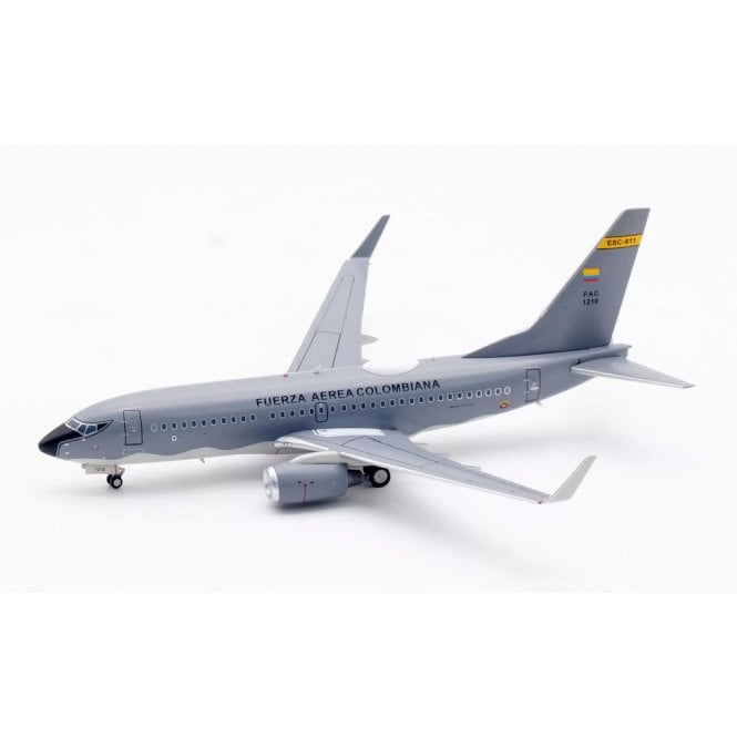 1:200 Boeing 737-700 Colombian Air Force FAC1219 Model Plane