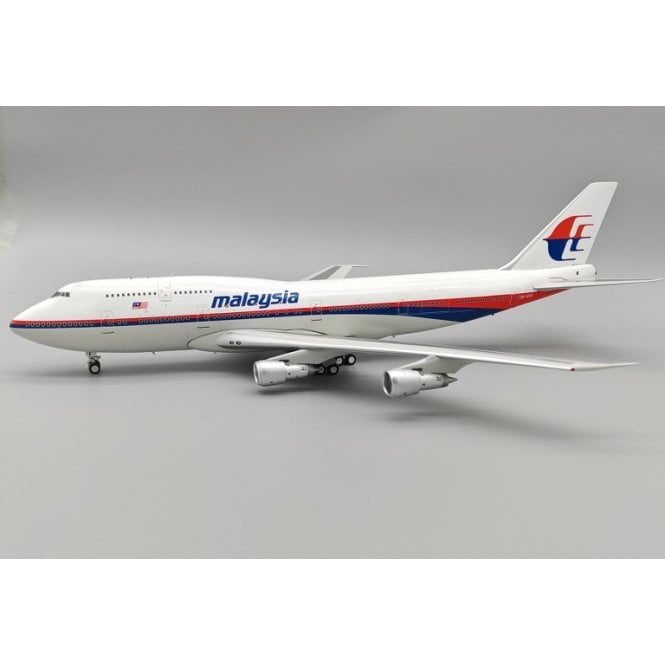 1:200 Boeing 747-3H6M Malaysia Airlines 9M-MHK Model Plane