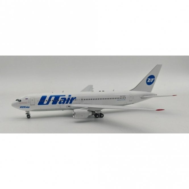 1:200 Boeing 767-224/ER UTAIR Aviation RA-73081 Model Plane