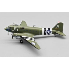 1:200 C-47A Skytrain (DC-3) 42-100558 USAF ' Buzz Buggy ' WITH STAND