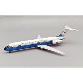 1:200 C-9A Nightingale (DC-9-32CF) USA - Air Force 71-0876 Model Plane