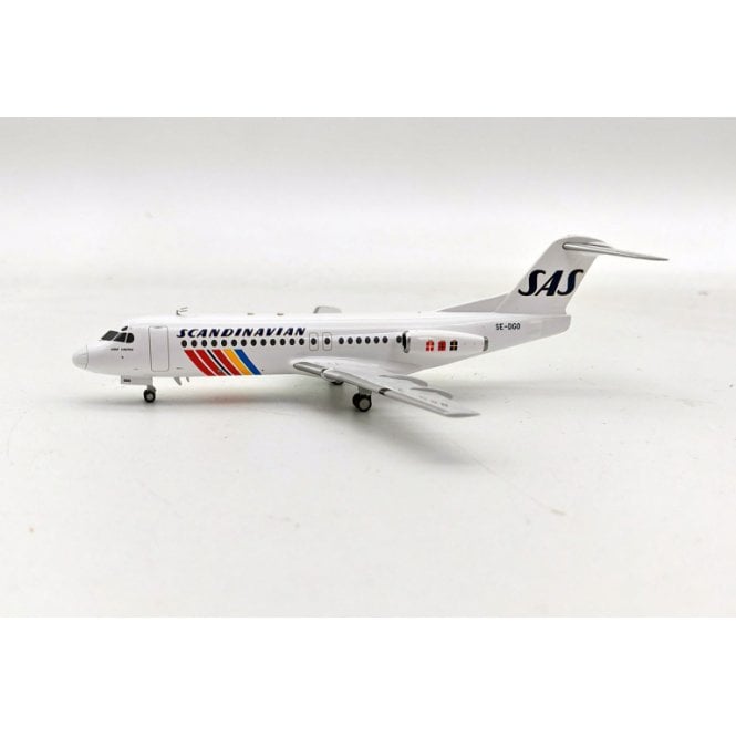 1:200 Fokker F-28-4000 Scandinavian Airlines SAS SE-DGO Model Plane