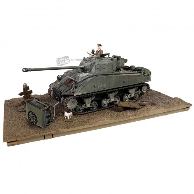 1:32 British M4A4 Sherman Firefly Mk. VC Medium Tank - 14th Lancer, 13th/18th Hussars, 8th Armoured Brigade, Normandy, France, 1944