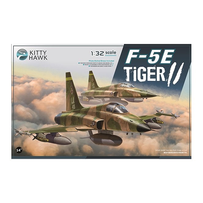 1:32 F-5E Tiger II Aircraft Model Kit