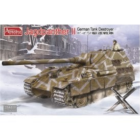 1:35 German Jagdpanther II Tank Destroyer Military Model Kit