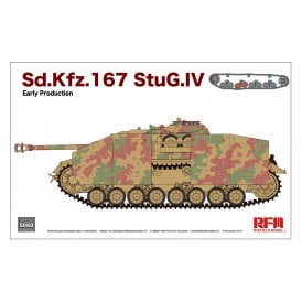 1:35 Sd.Kfz.167 StuG.IV Early Production w/workable track links Military Model Kit