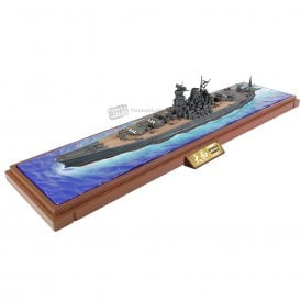 1:700 Yamato-class Battle ship. IJN Yamato (Waterline Series) Operation Kikusui Ichi-Go 1945 Model Ship
