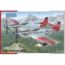 1:72 F-82H Twin Mustang 'Alaskan' All Weather Fighter Aircraft Model Kit